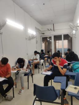 Physics classes for IIT -jee, NEET, CBSE
