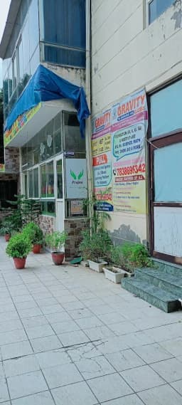 GRAVITY CLASSES: The Knowledge Hub CBSE/ICSE BOARDS, FOUNDATIONS: 6TH TO 12TH/OLYMPIAD/NEET/JEE, BEST COACHING IN GR. NOIDA