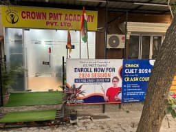 CROWN PMT Academy -Indirapuram, IIT JEE | NEET| FOUNDATION
