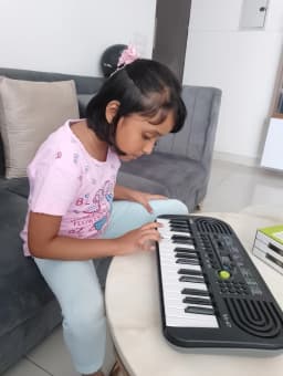 keyboard classes greater noida