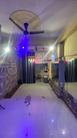 YUVI RHYTHM, DANCE ACADEMY