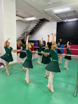 Raunak's virtuoso ballet school