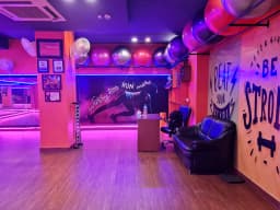 Misaki classes of fitness and dance