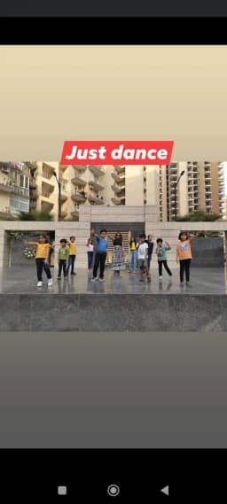 JUST DANCE AND FITNESS STUDIO