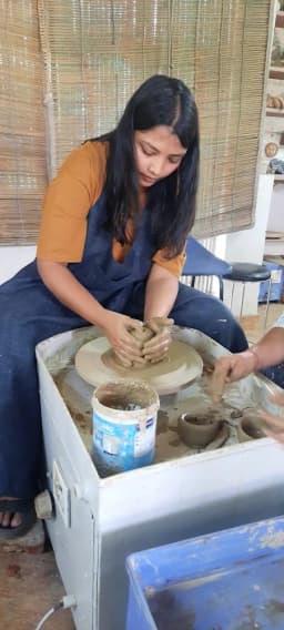 Claying Thoughts Pottery Studio