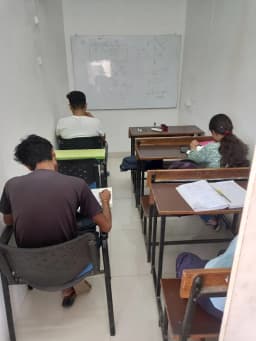 Best PCMB Coaching in NOIDA - Transition Classes